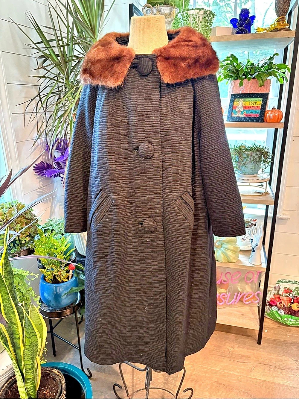 Black Fur Collar Coat Like New